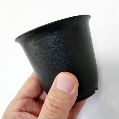 小さなプラ鉢 LB-3(8.5cm・黒・10個入り)多肉植物に最適