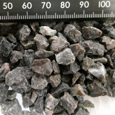 医王石(5mm-10mm・黒)【20kg】