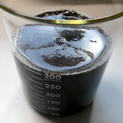 ブラックピート培土【2kg】黒ピート配合の培養土｜初期肥料入り（家庭菜園、プロ農家用）