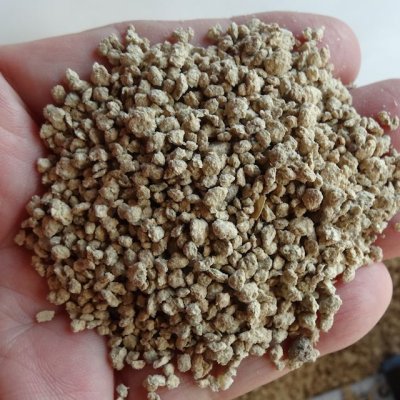 画像1: 【特価品】顆粒・脱脂糠-100％有機資材-米ぬか（N2-P4-K1）【2kg】