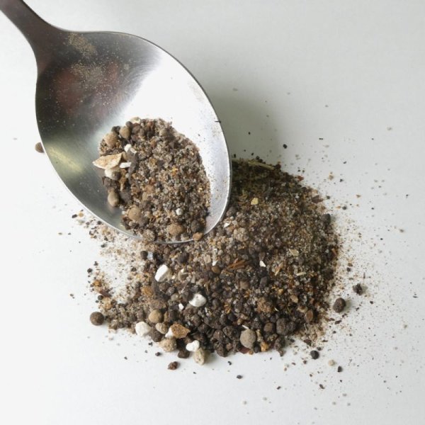 画像7: 創美味3号(8-5-5)有機60%・カニガラ入り万能ぼかし肥料【2kg】 (7)