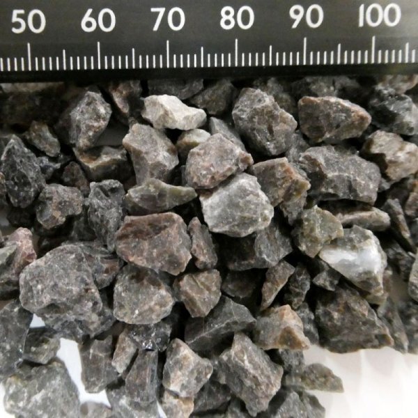 医王石(5mm-10mm・黒)【20kg】