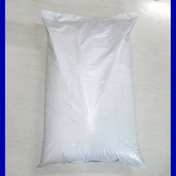 いちご培土 鹿沼土タイプ【30Lｘ10袋】初期肥料入り（無地袋）